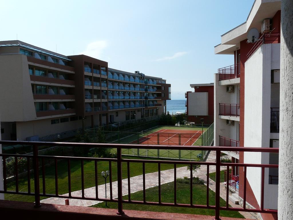 Apartments Privilige Fort Beach Elenite Exterior foto