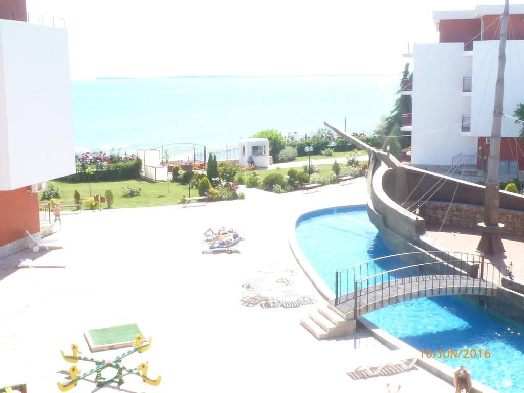 Apartments Privilige Fort Beach Elenite Exterior foto