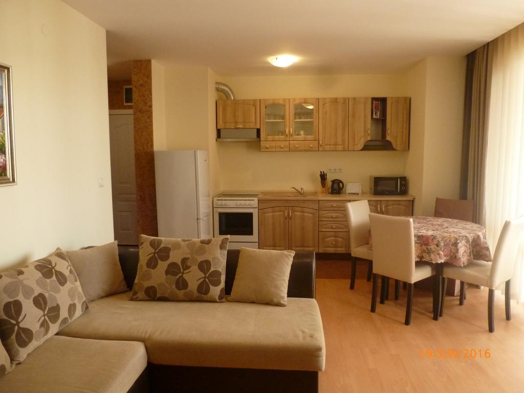 Apartments Privilige Fort Beach Elenite Exterior foto